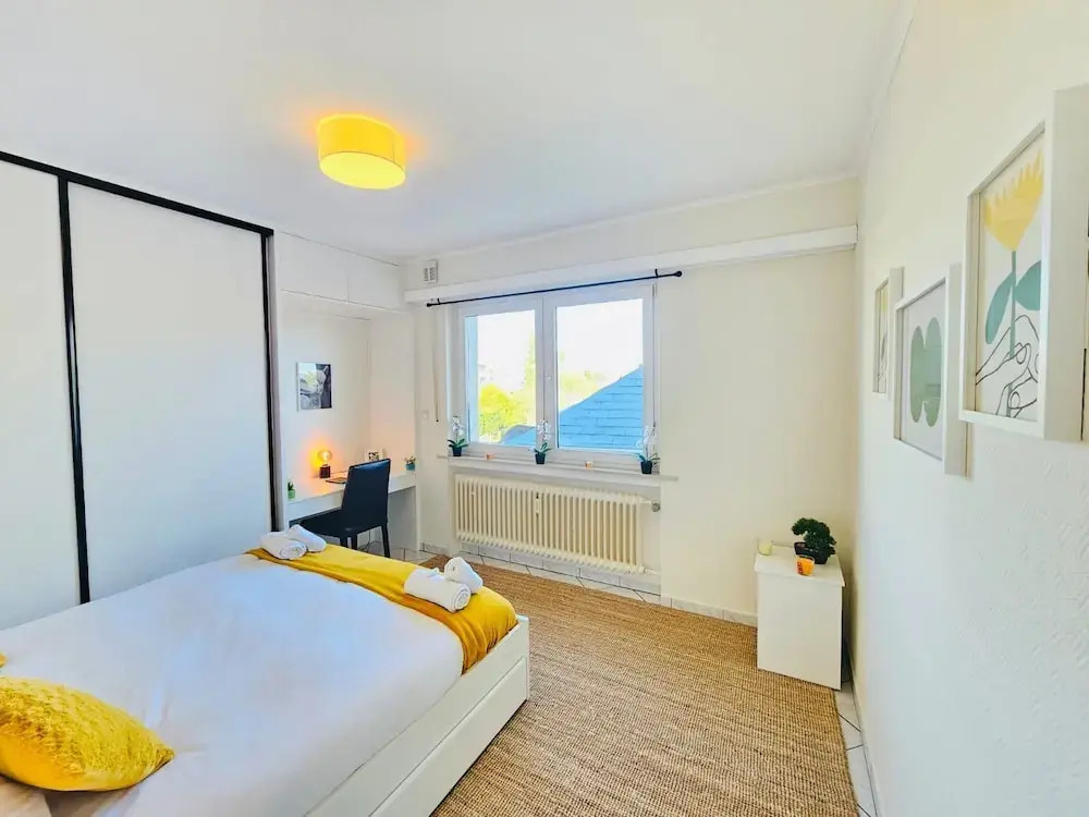 Chic Urban Stay 2BR with parking