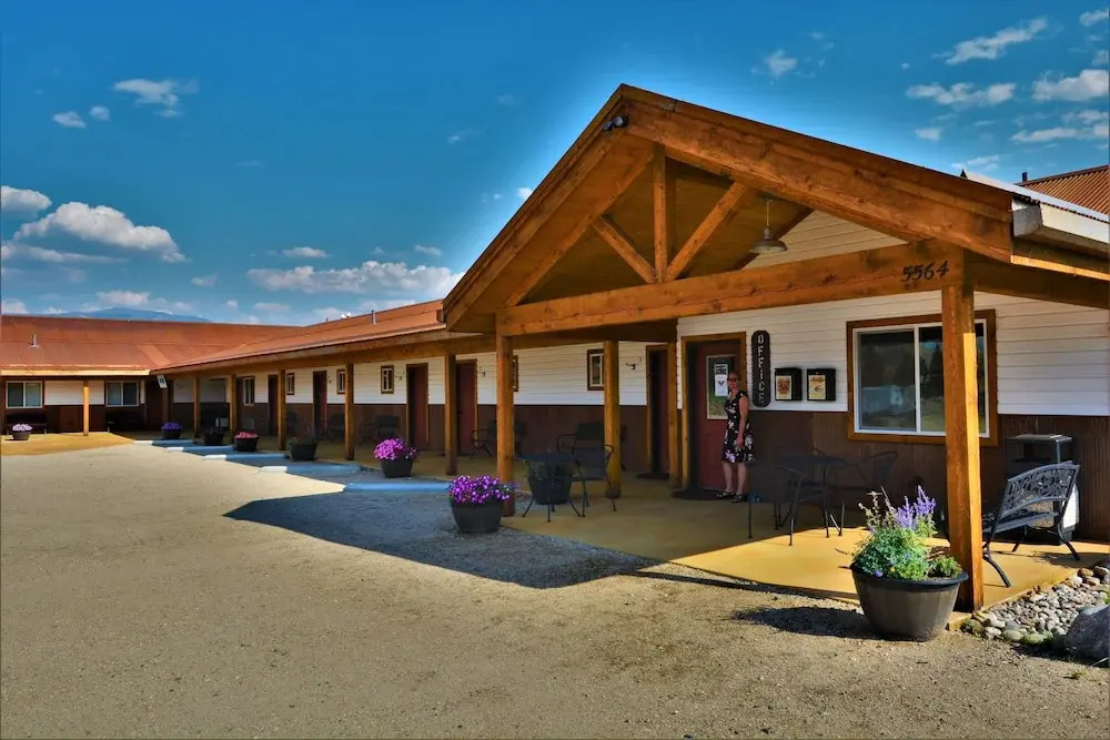 McAllister Inn & Lodging