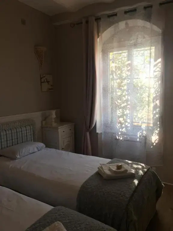 Appartement central des terres chaudes proche bord de mer