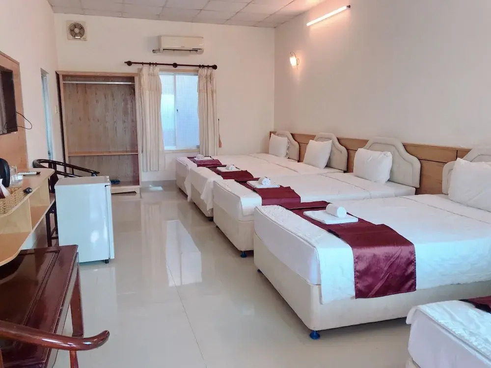 Kega Lighthouse Resort