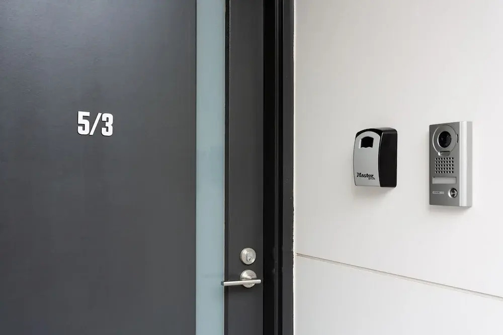 Little Grenfell Apartments by Urban Rest