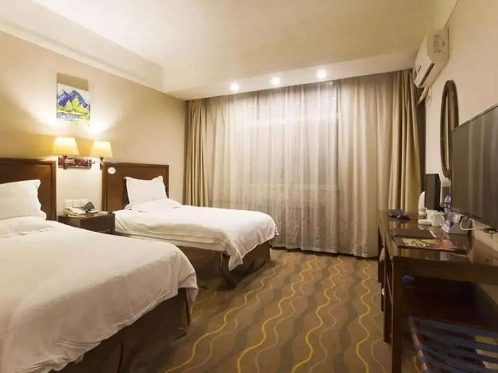 GreenTree Inn Puyang Oil-field Headquarters Hotel