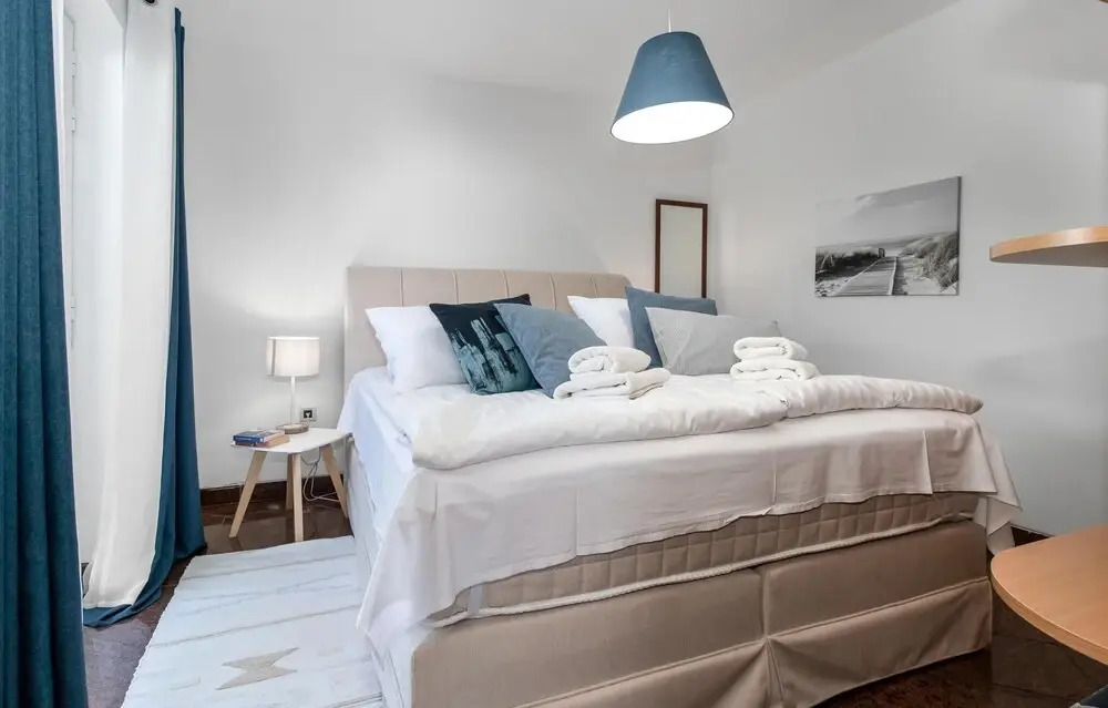 Amazing Apartment in Jadranovo With Outdoor Swimming Pool, Wifi and 2 Bedrooms