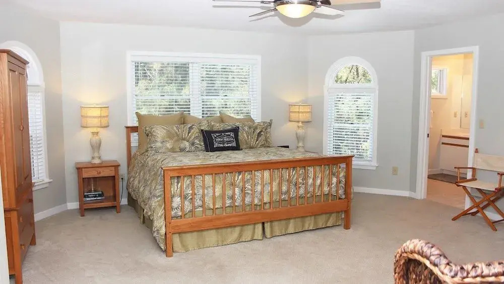 Sunnyside - 5 Br Home