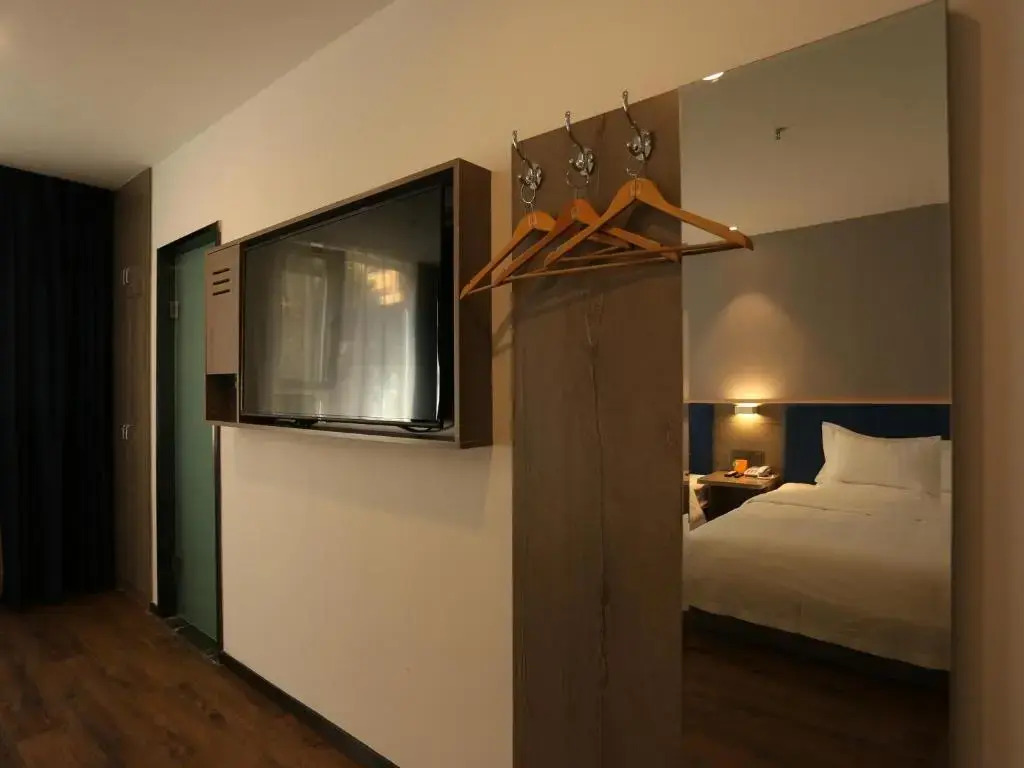 7 Days Premium·Xining Dashizi Center