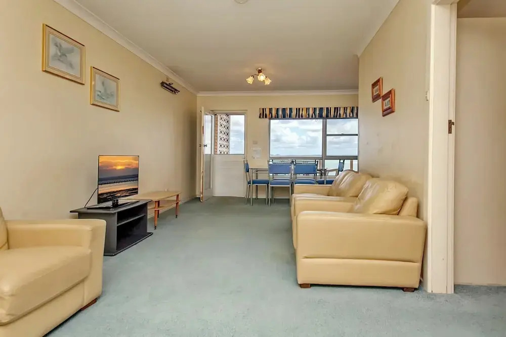 Quarterdeck, Unit 4/12 Magnus Street