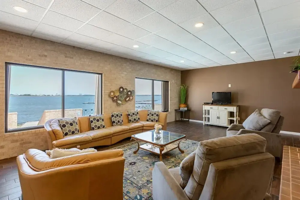 Bay Dreamer - Massive Bayfront Home W/ Private Pool 3 Bedroom Home by Redawning