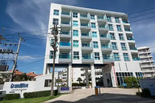 Grand Blue Condo 602 By Malai