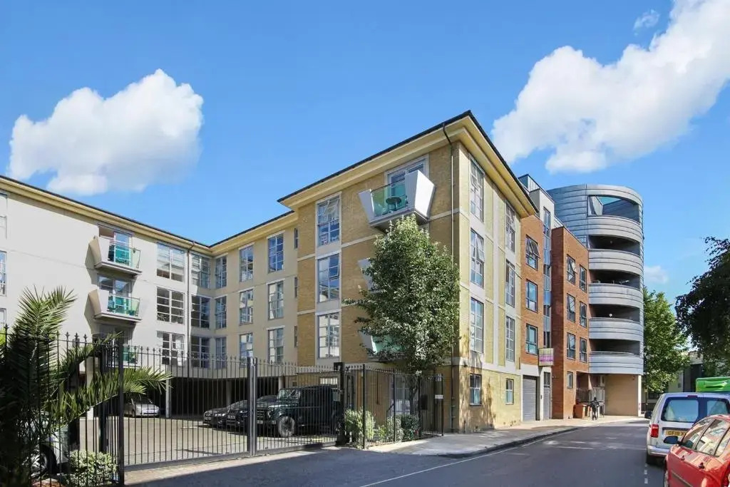 GRANGE City 2 Bed Modern Apartment by Tower Bridge London Bridge