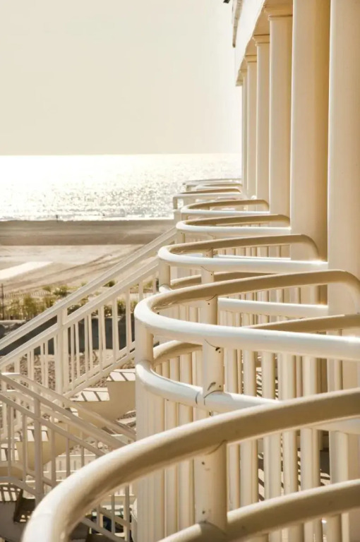 Coliseum Ocean Resort