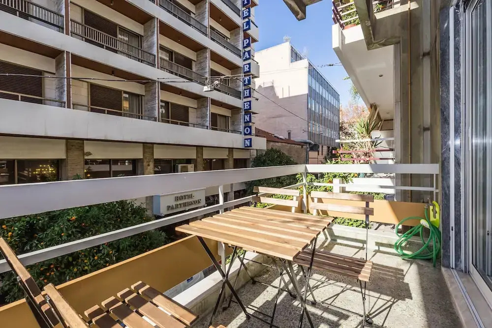 Three Bedrooms Apartment Under Acropolis
