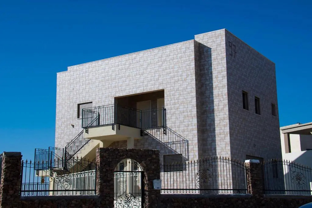 Vastu Dead Sea apartment