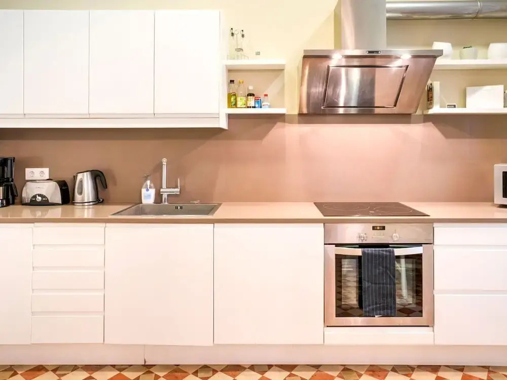 Luxurious apartment for 9 people recently renovated in the center of Barcelona