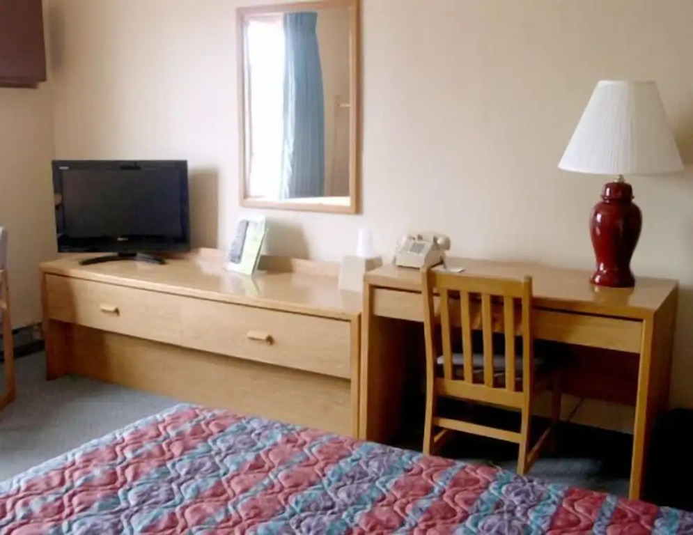 Roseau Motel