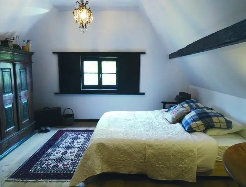 Bed and Kougelhopf