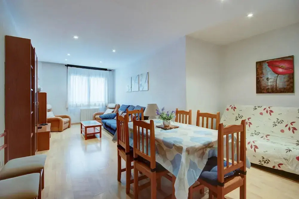 Apartment With Scenic View