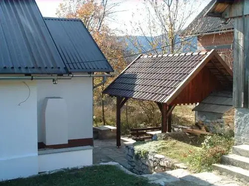 Guest House Tone
