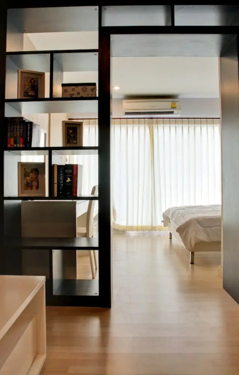 Eak Condoview