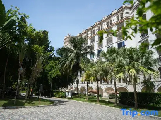 Sanya Yifan Yunshu Holiday Hotel (Sanya Bay Coconut Dream Corridor Airport)