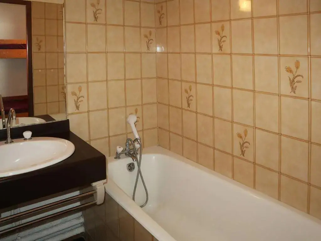 Studio Les Orres, 1 pièce, 4 personnes - FR-1-322-472