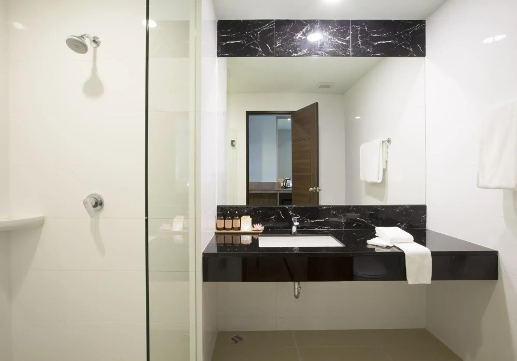 Civilize Hotel