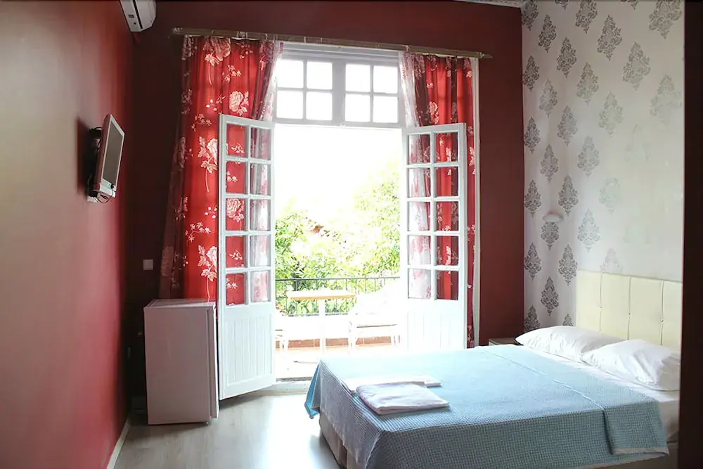 Ada Antik Otel