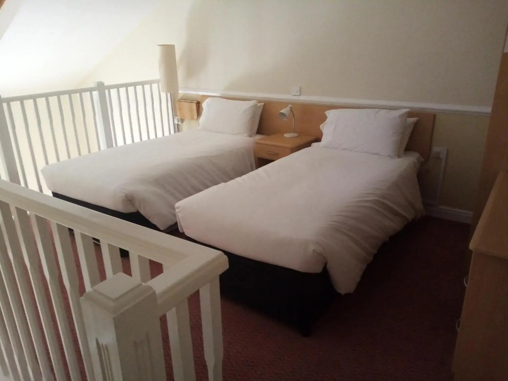 Moreton Park Hotel