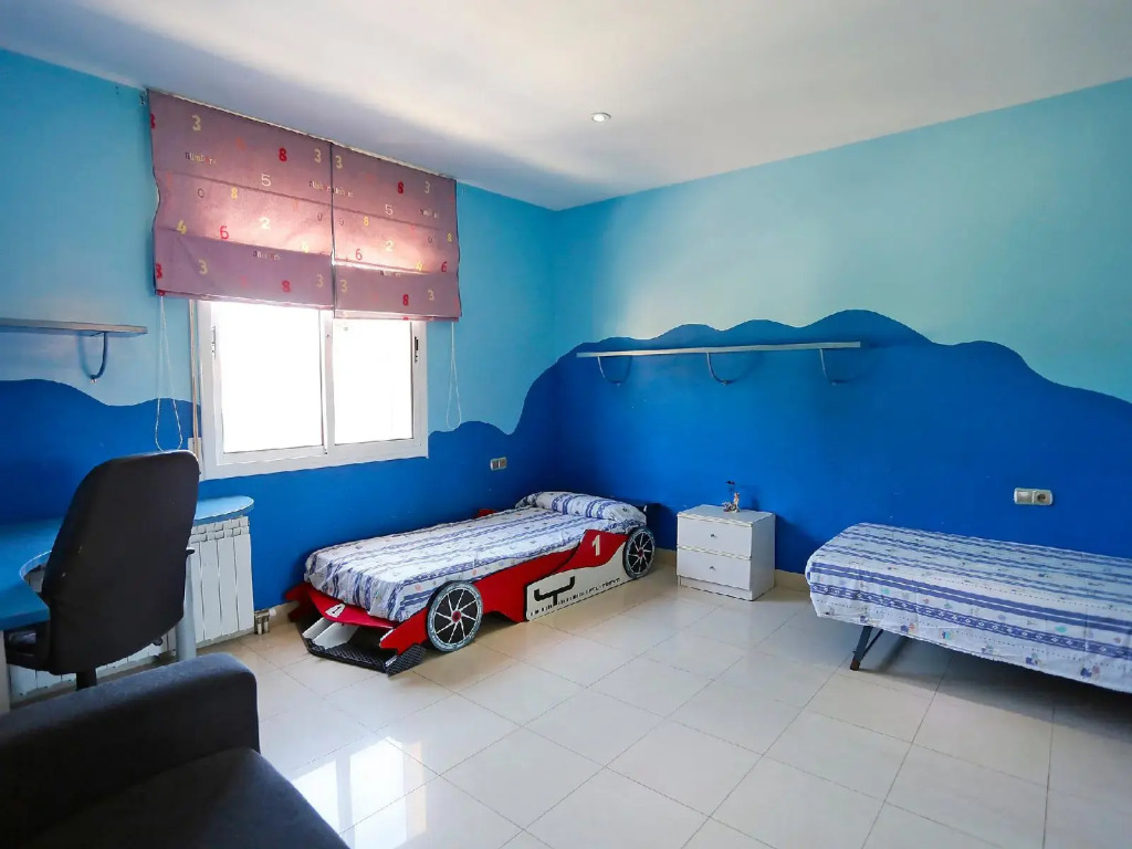 Leticia - Six Bedroom