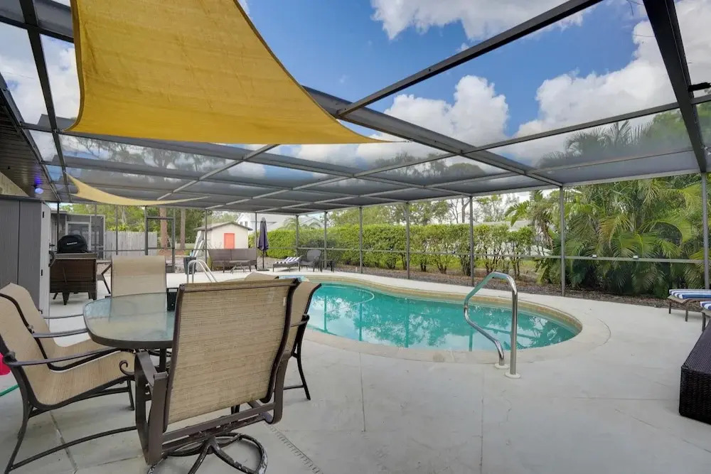 2 Mi to Bonita Beach: Bbq-ready Townhome!