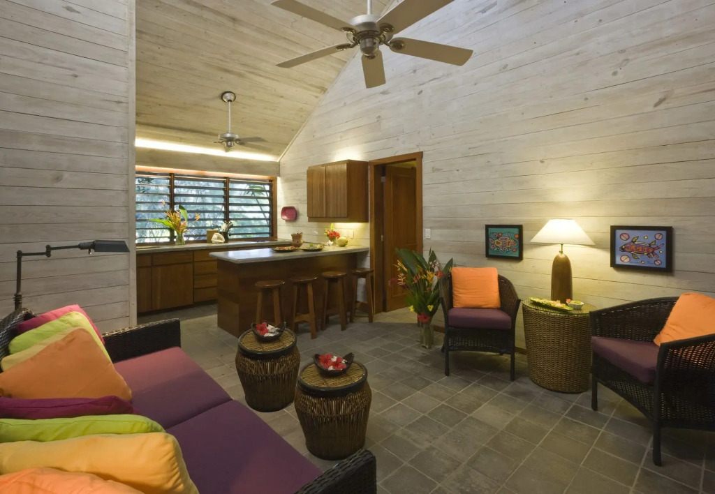 Barefoot Cay Resort