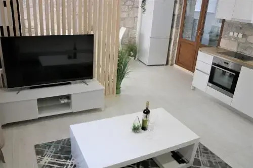 City Center Chic Apartments