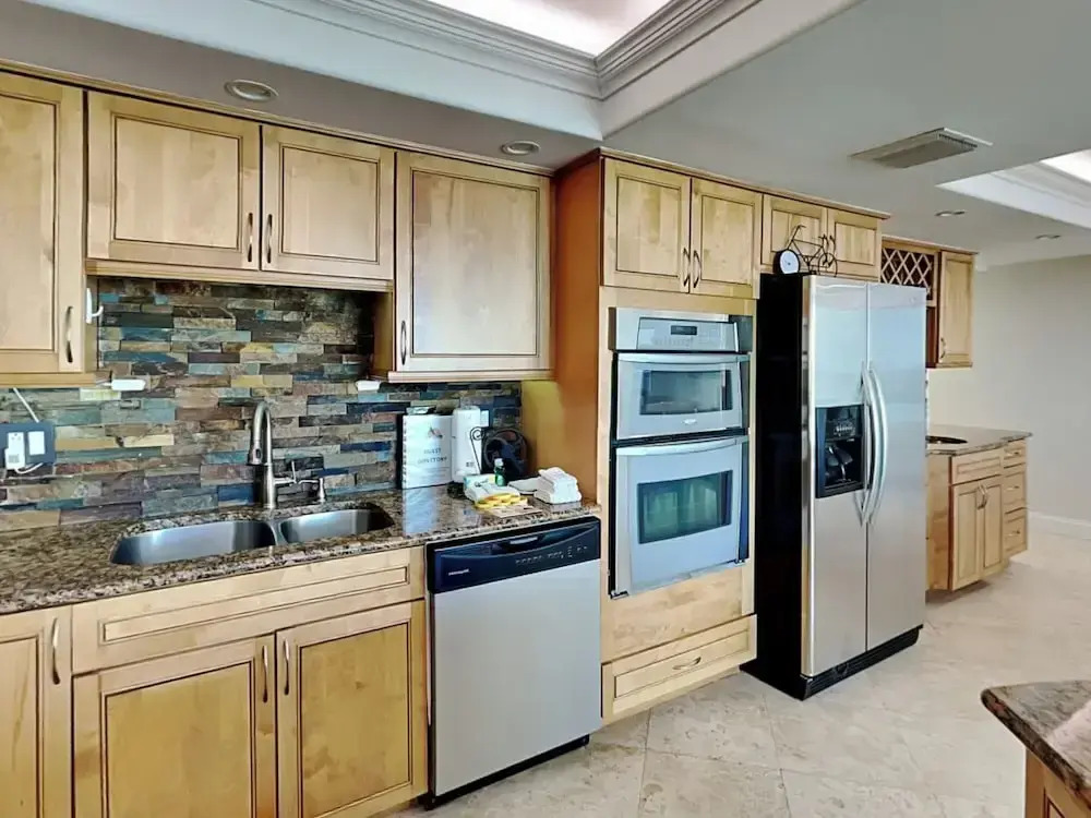 Pelican Condo B602 by Distinctive Beach Rentals