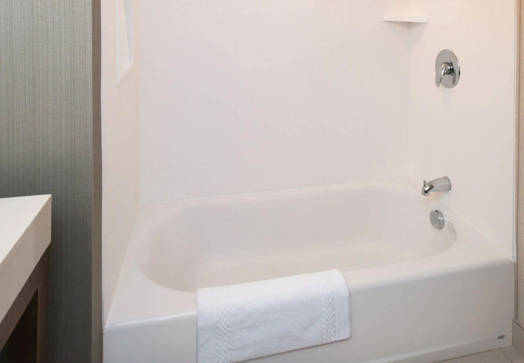 Courtyard by Marriott Detroit Farmington