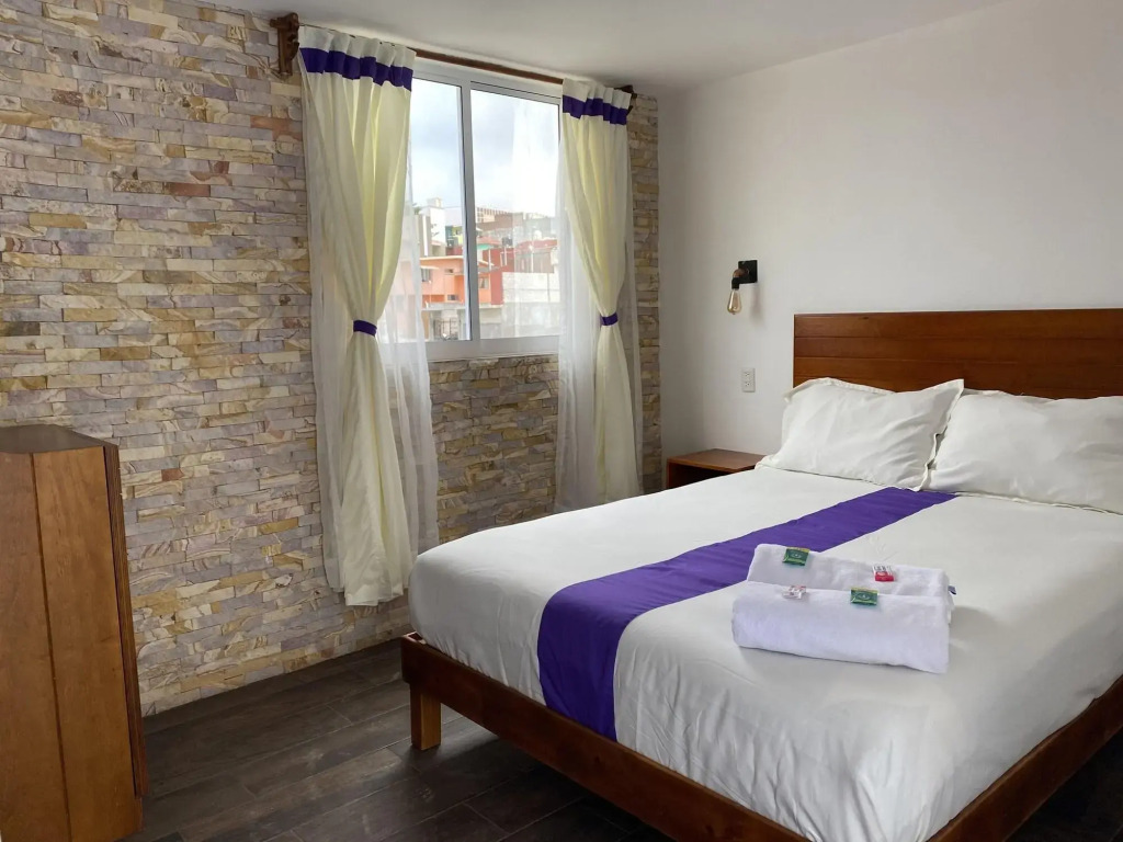 Hotel & Suites Cerro Rojo