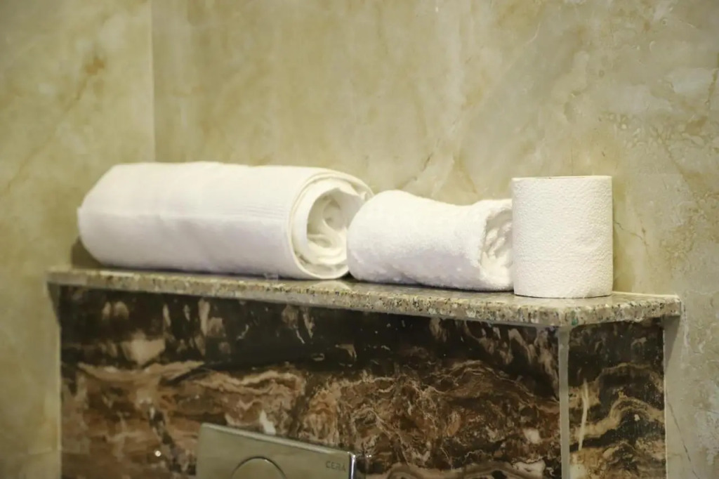 Ivory Hotel