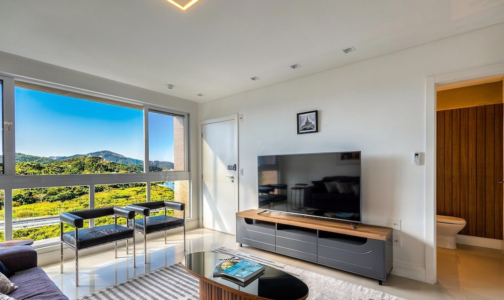 3-bedroom Apartment 170m From the Beach Gua1902