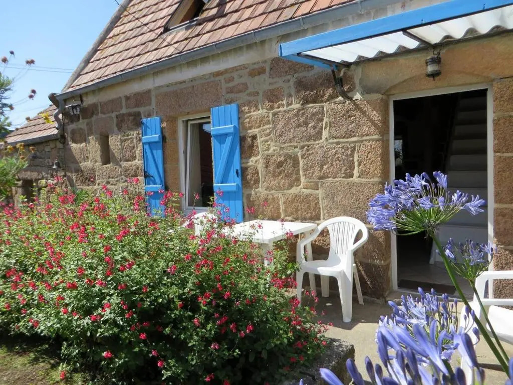 Maison bretonne avec jardin, au coeur de Ploumanac'h en PERROS-GUIREC - Réf 343
