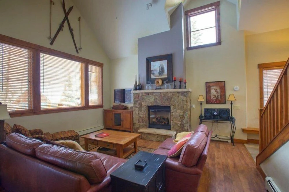 Breck Mtn Thunder 3 Townhome 305