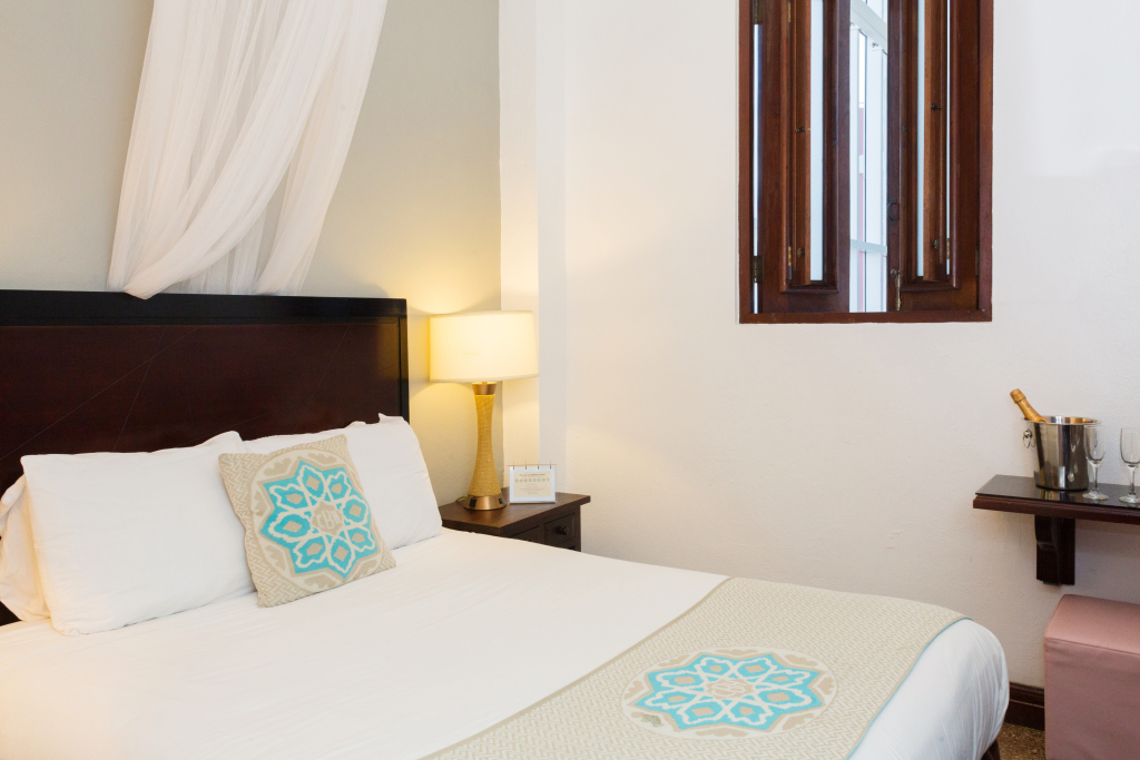 CasaBlanca Hotel