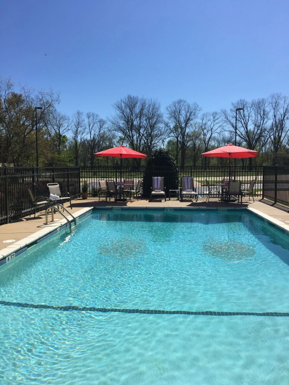 Hampton Inn & Suites Alexandria
