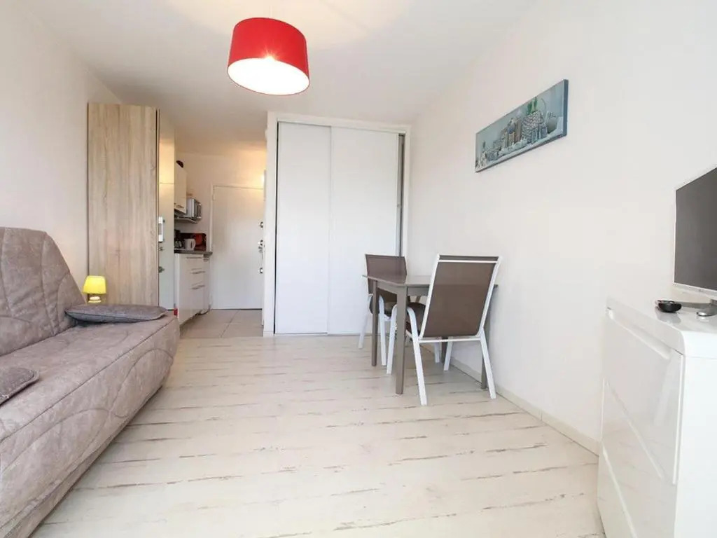 Appartement Balaruc-les-Bains, 1 pièce, 2 personnes - FR-1-553-111