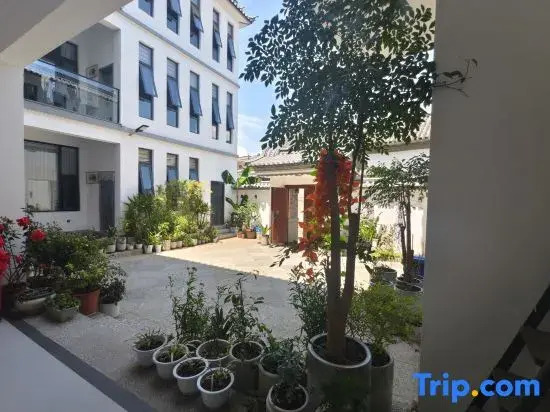 Muguang Yushe Homestay (Panxi S Bay)