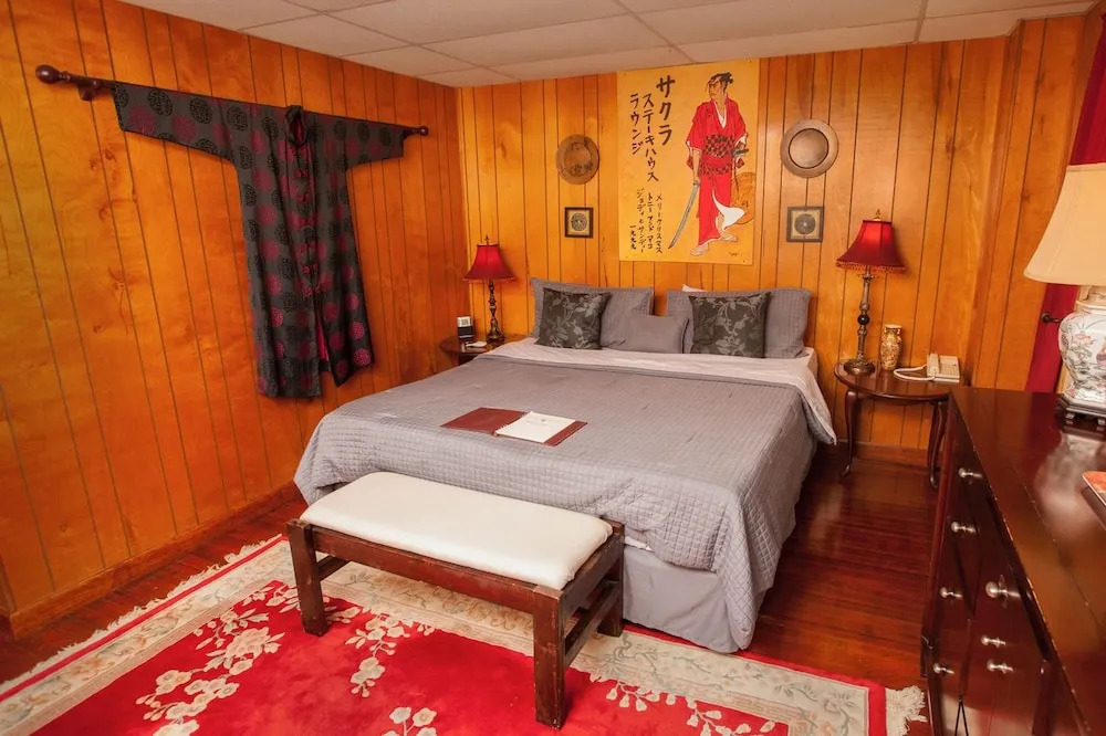 Seminole Inn