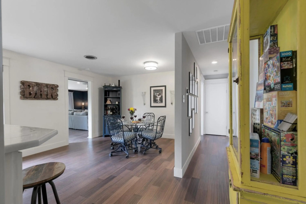 Gorgeous Home With Grill 5min From Mainst!