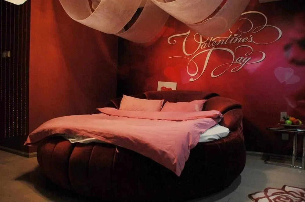 Moonlight Hotel (Nanjing Shanxi Road Zhonghuan Guoji)(南京木林森影院酒店式公寓)