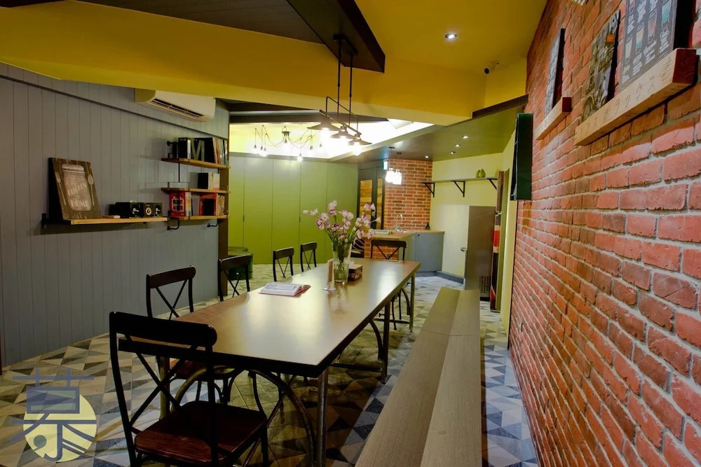 Tainan Sleepie Inn