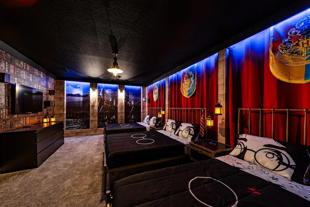 Star Wars Game Room! -private Pool -free Waterpark