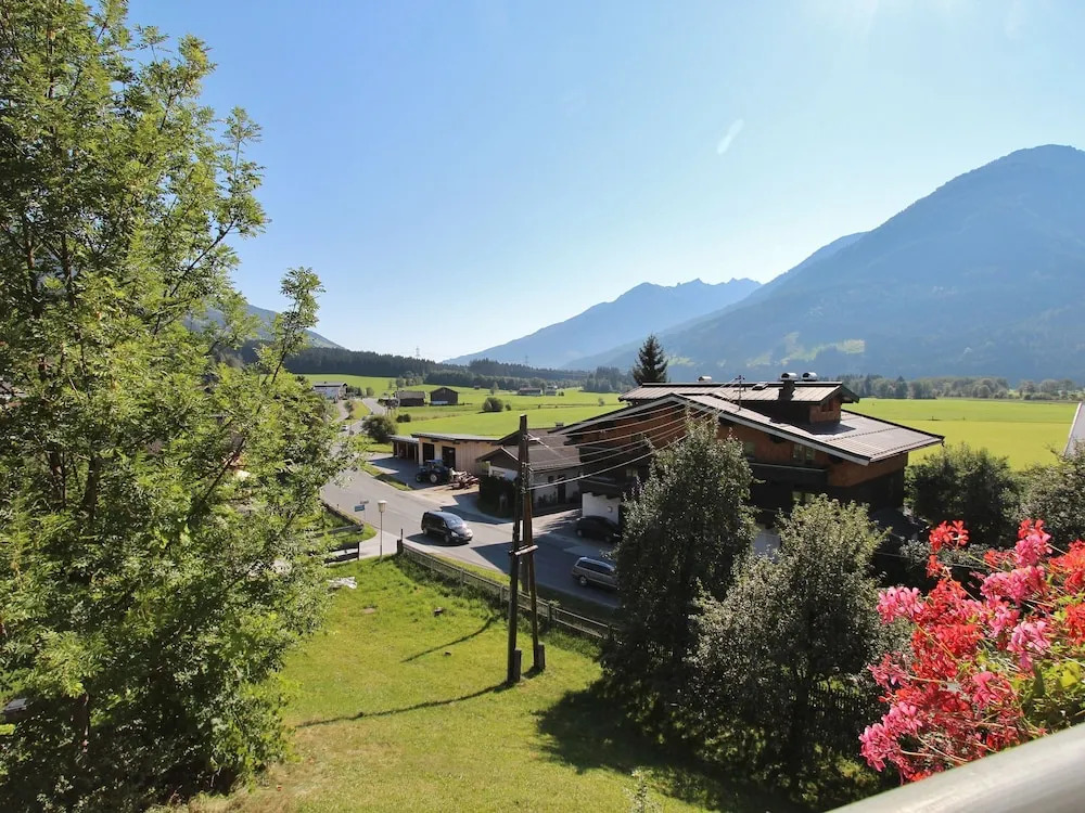 Large Apartment in Salzburg With Swimming Pool
