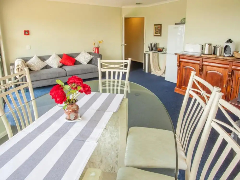 Acacia Heights - Garden Cottage - Taupo