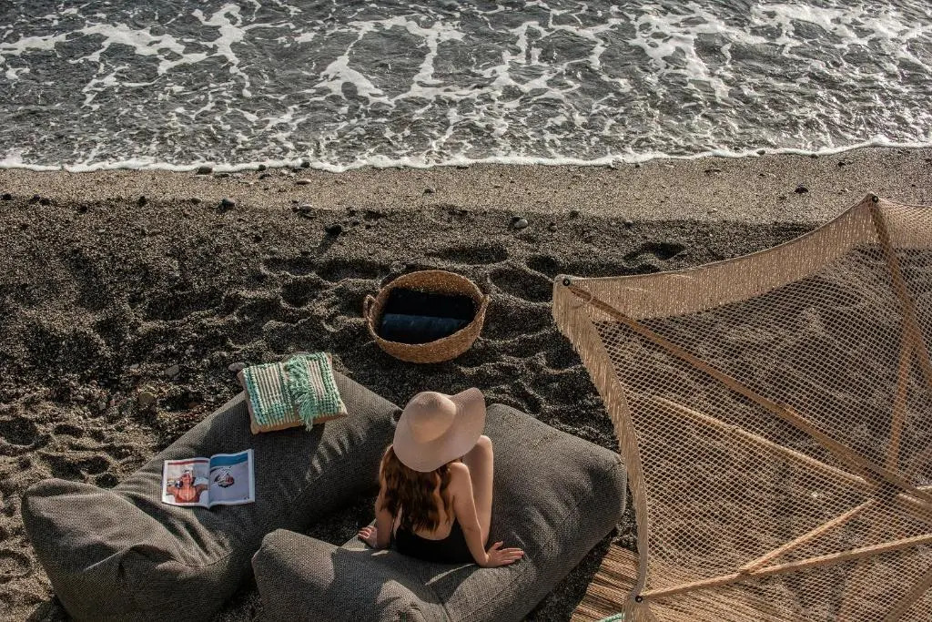 Khroma Luxury Suite 1 Beach front apartment